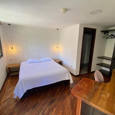 Bed and Breakfast Campus Residencias Кіто Екстер'єр фото